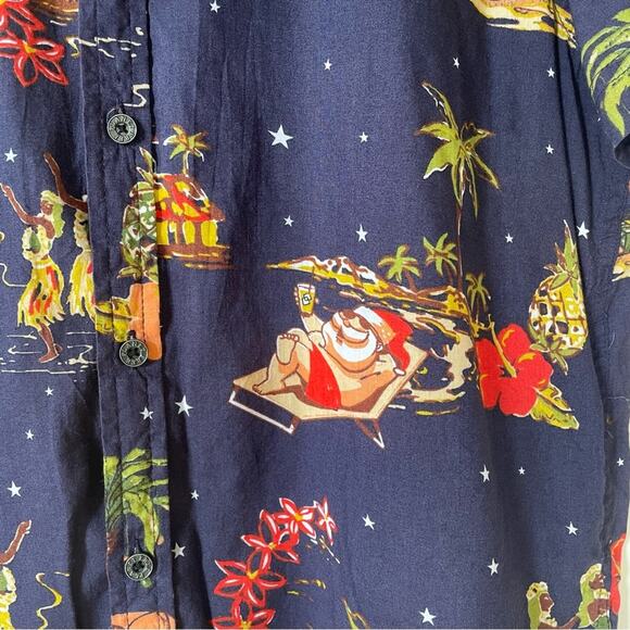 Free Planet Hawaiian Santa Short Sleeve Shirt S Christmas Vacation - Picture 3 of 8